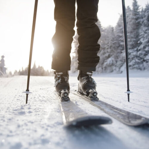Jak się przygotować na wyjazd na narty w okresie zimowo-wiosennym?