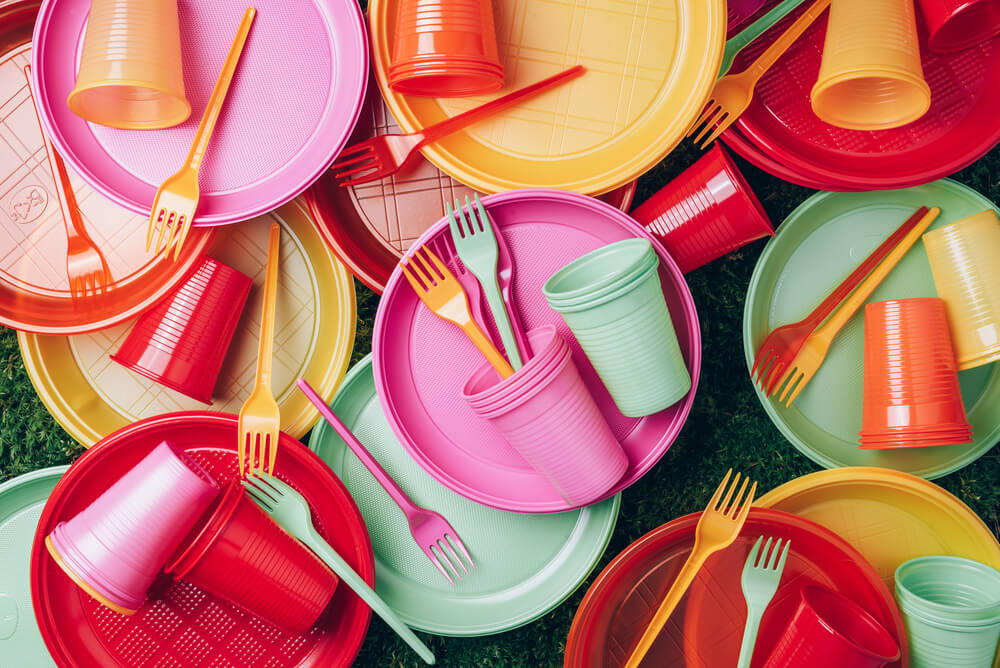 plastikowe talerze wielorazowe