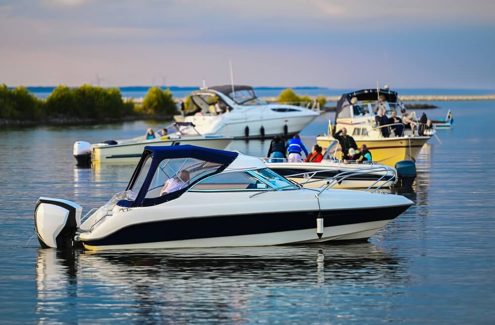 bezpieczeństwo na łodzi motorowej